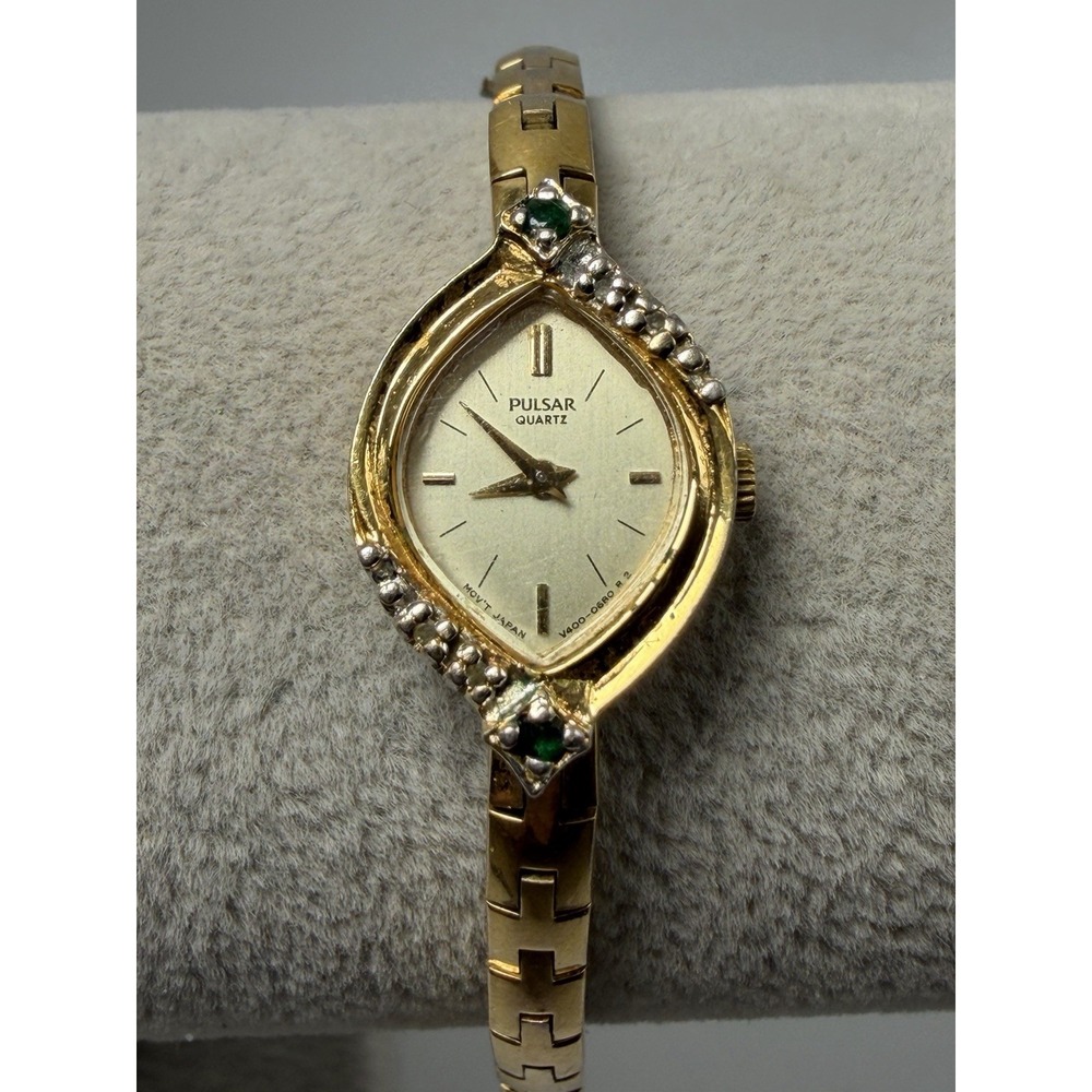 Pulsar Watch Women Emerald Gold Tone Oval Dial New Battery 15MM 5.75"